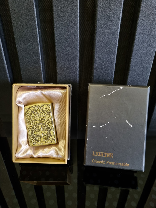 فندک گازی طرح زیپو برنجی مات