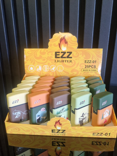 فندک سنگی برند EZZ طرح کمپی با شعله اتمی
