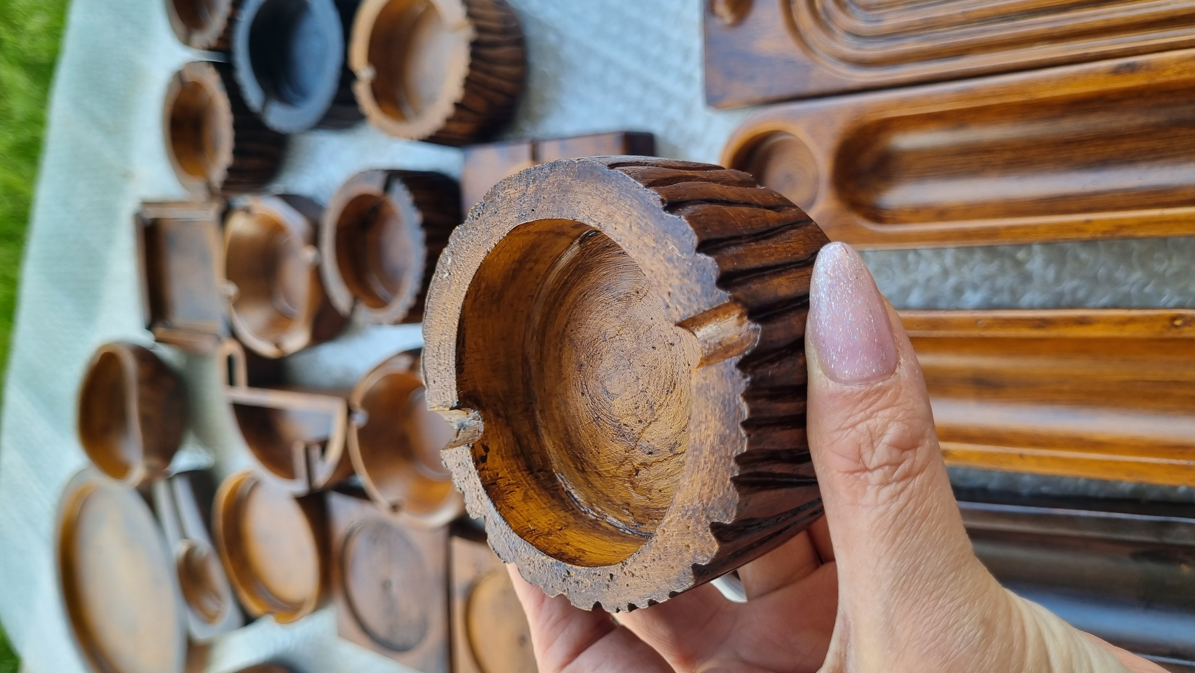 زیرسیگاری طرح کنده درخت برند Decoshahrzad جنس سنگ مصنوعی